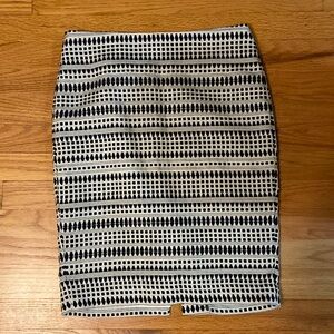 Gorgeous LOFT pencil skirt